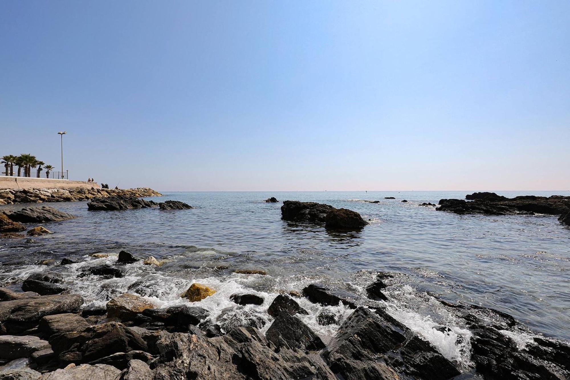 בנאלמדנה 082 - Stunning Sea Views Beachfront Apartment מראה חיצוני תמונה