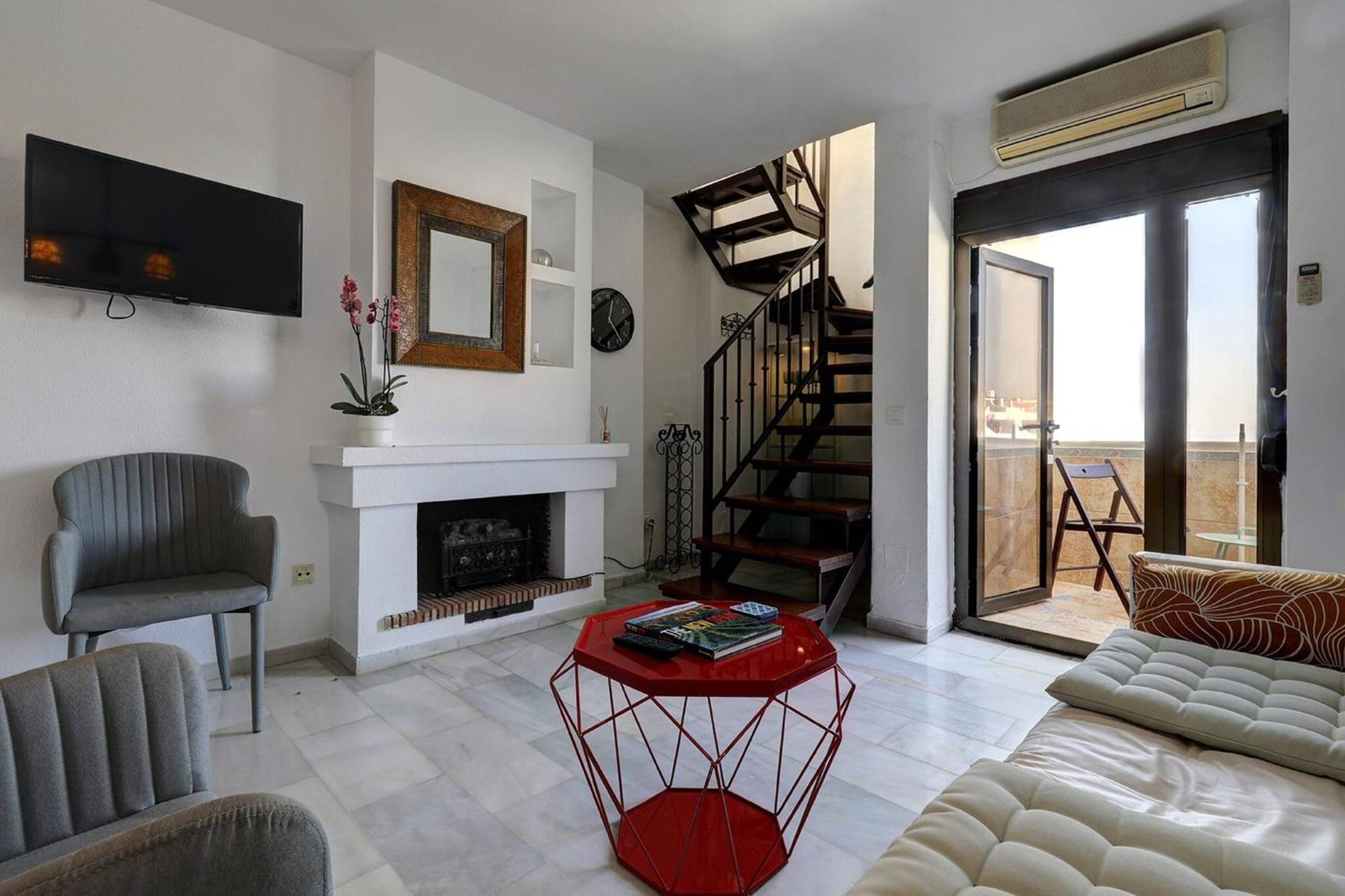 בנאלמדנה 082 - Stunning Sea Views Beachfront Apartment מראה חיצוני תמונה