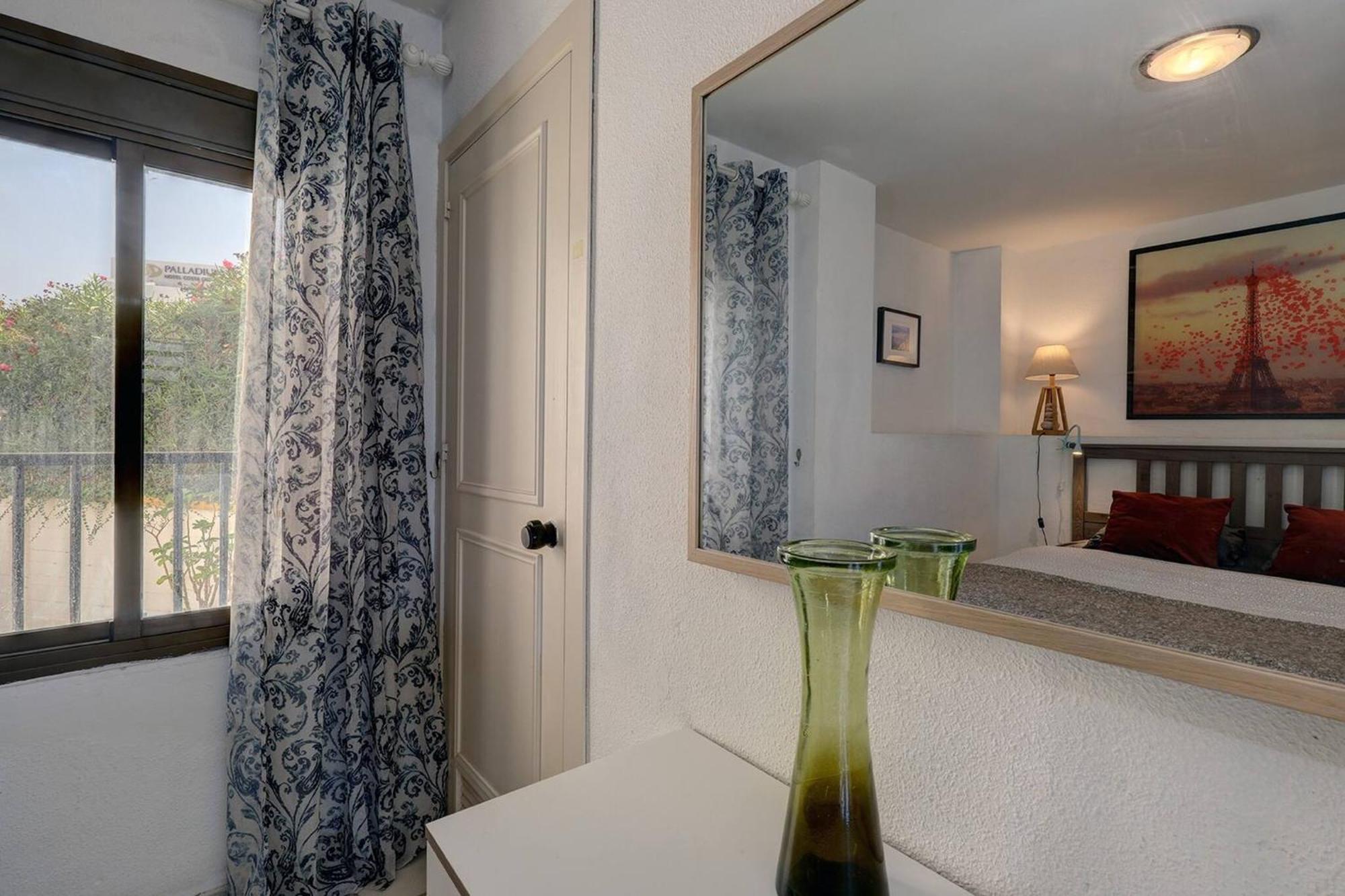 בנאלמדנה 082 - Stunning Sea Views Beachfront Apartment מראה חיצוני תמונה