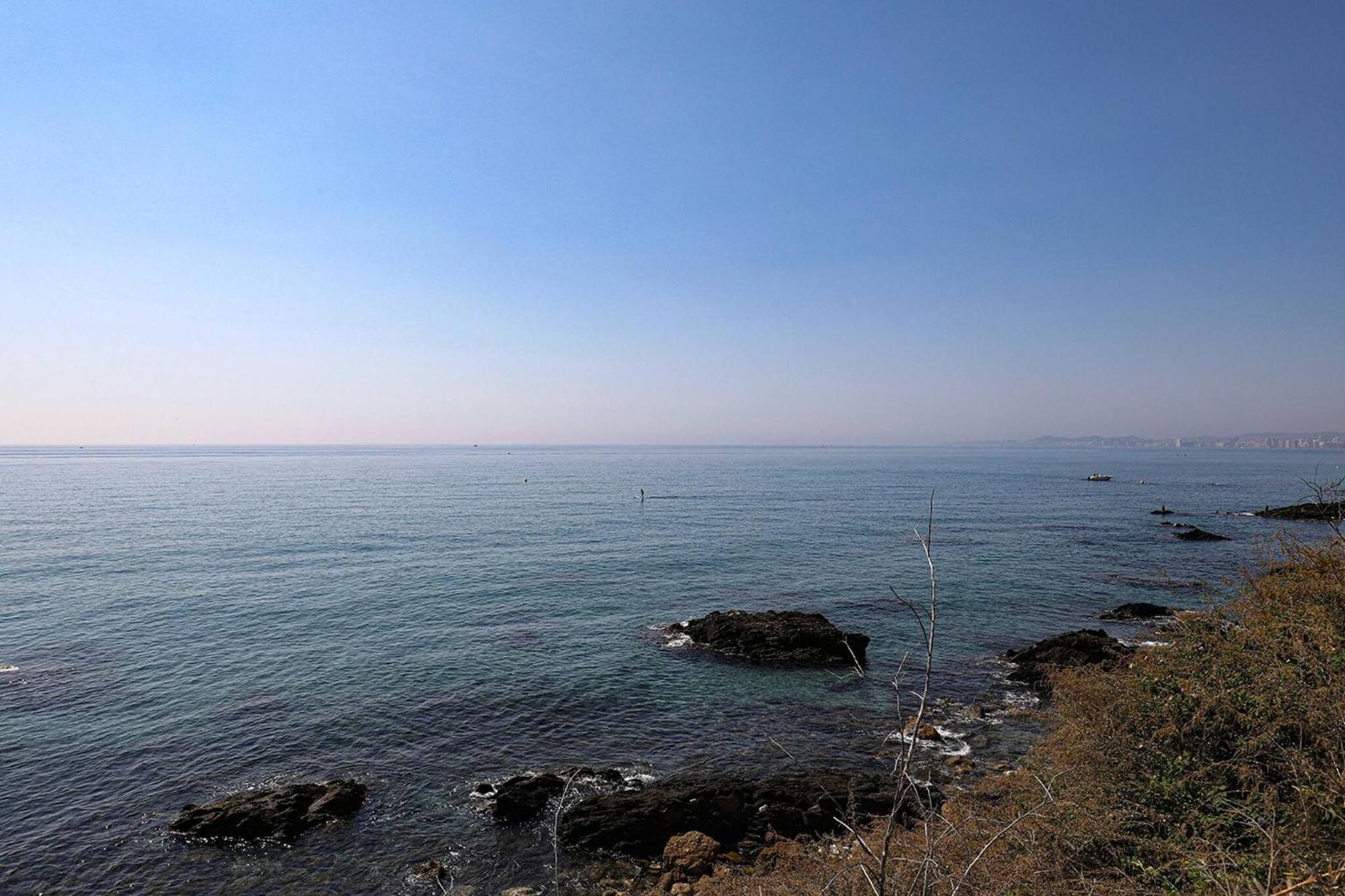 בנאלמדנה 082 - Stunning Sea Views Beachfront Apartment מראה חיצוני תמונה