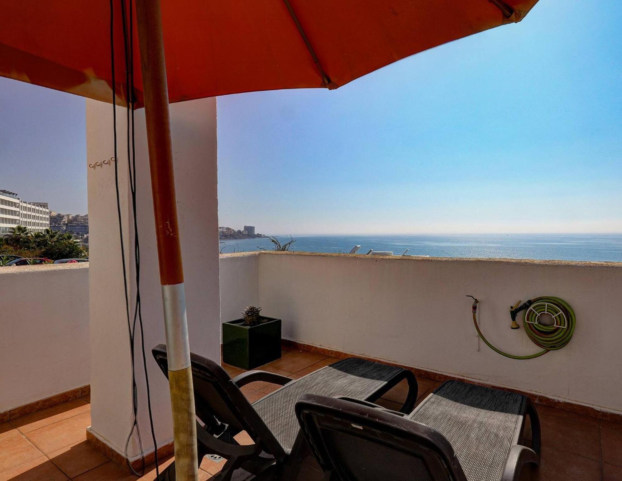 בנאלמדנה 082 - Stunning Sea Views Beachfront Apartment מראה חיצוני תמונה